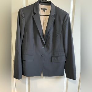 Ann Taylor black blazer size 14 in a lightweight wool blend